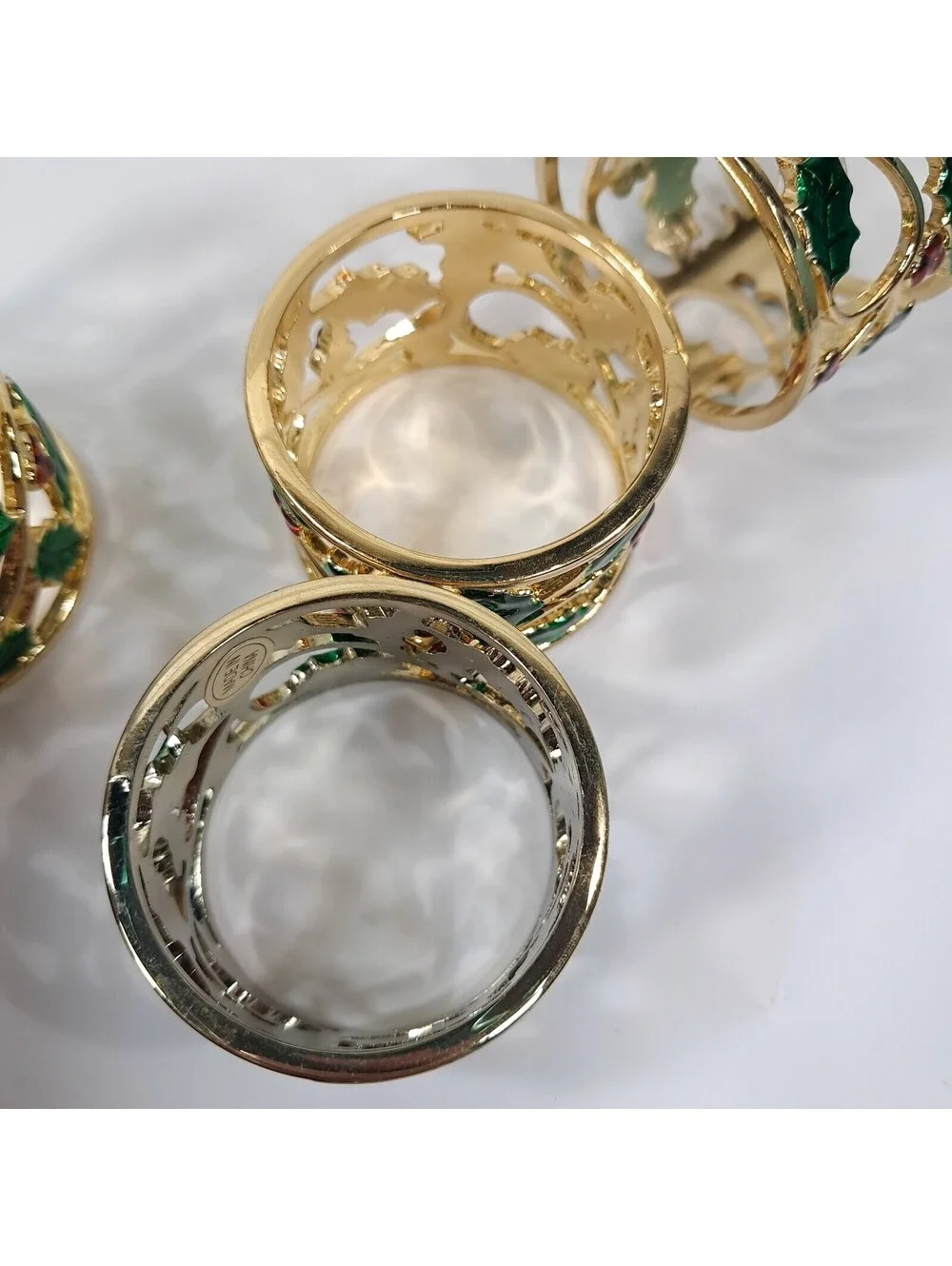 Lenox Holly & Berries Napkin Rings Set 4 Christmas berry holders vines Gold